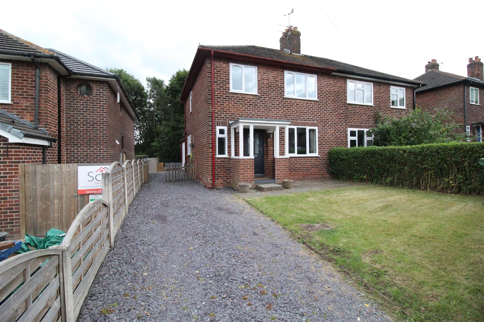 Orchard Avenue, Lymm